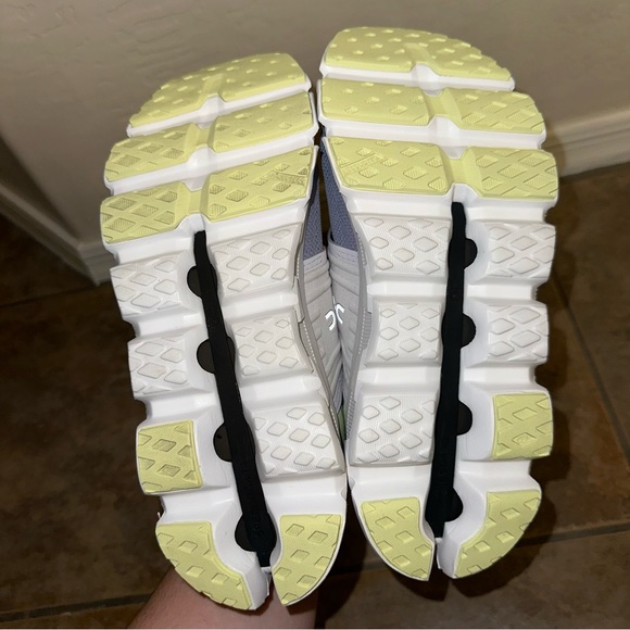 New On Cloud Cloudswift 3 Running Shoe Sneaker sz 7.5 - Picture 4 of 4